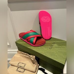 Brand new GUCCI Rubber Slides.